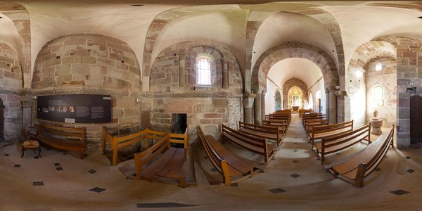 La salle basse du clocher de l'église de Bessuéjouls