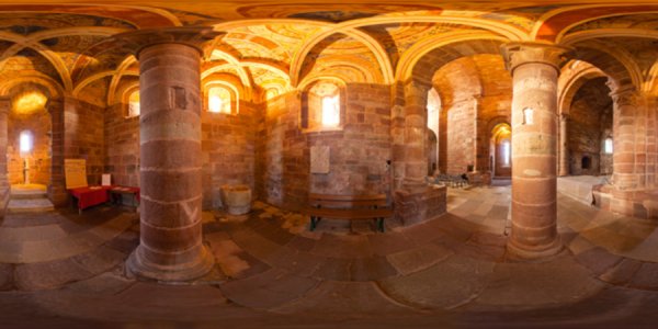 Le transept de l'église Saint-Hilarian-Sainte-Foy de Perse