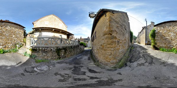 Rue médiévale à Carennac dans le Lot