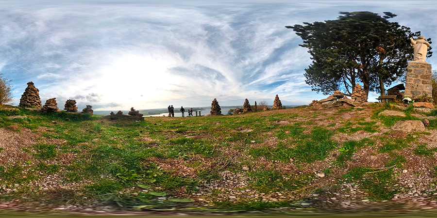 Notre-Dame-des-Lacs à Salles-Curan – visite virtuelle 360° en Aveyron