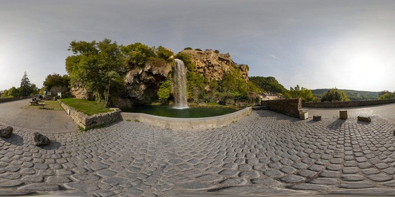 Cascade de Salles-la-Source en Aveyron