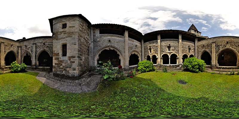 Cloitre de l'église Saint-Pierre de Carennac